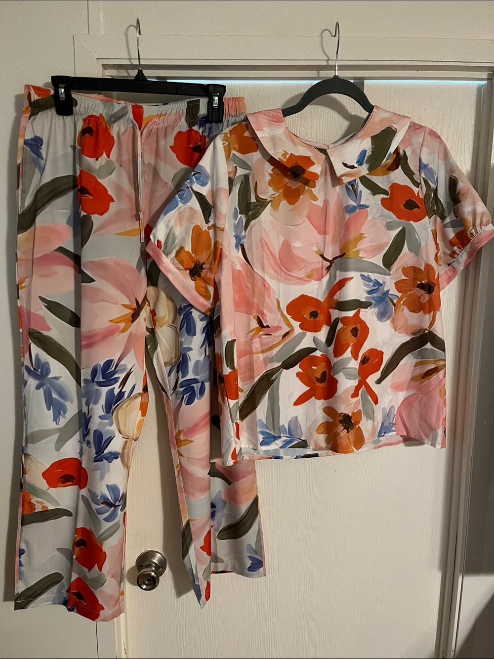 Boutique Floral Silky Pantsuit NEW Size XL